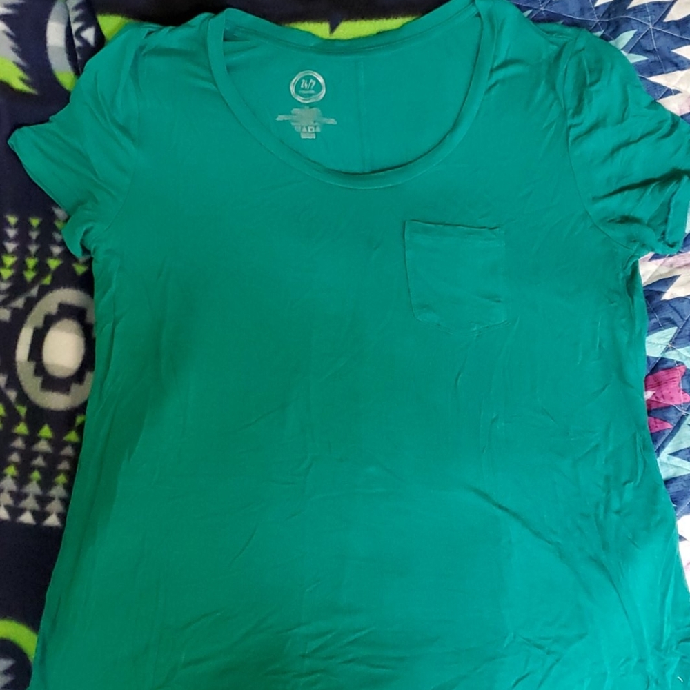 Jade Basic Crew Tee with Pocket